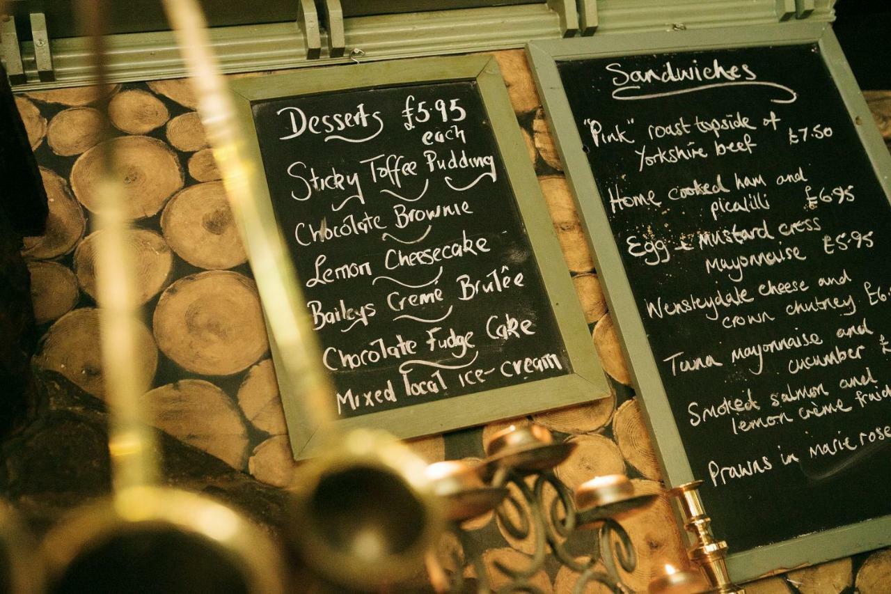 The Crown, Hutton Le Hole Villa Ngoại thất bức ảnh